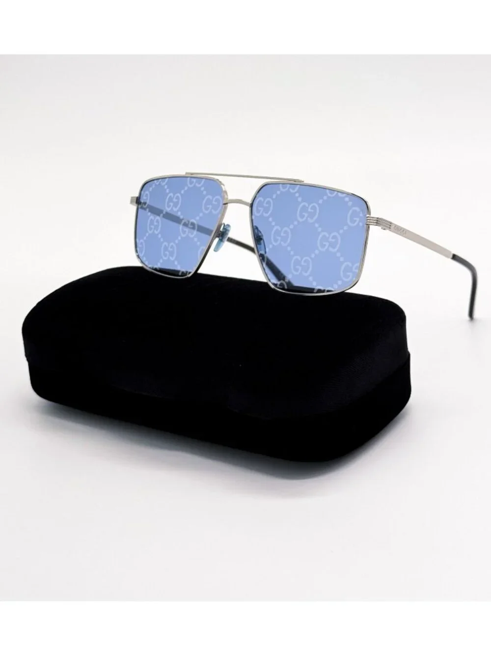 New Gucci Blue Silver Pilot Frame Sunglasses GG0941S 004